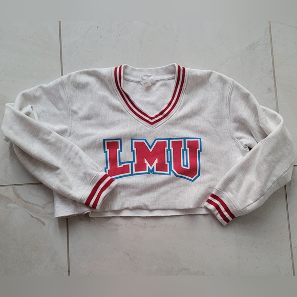 Cute Champion long Sleeves Crop! - Picture 2 of 4